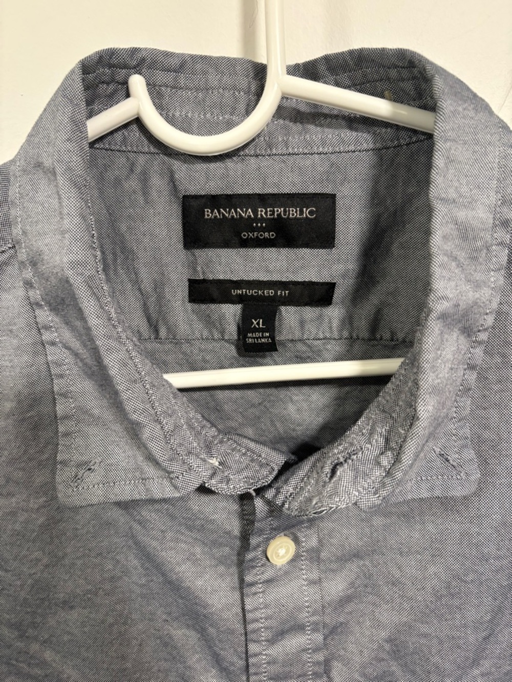 Banana Republic Men's gray Button-Down Shirt - Picture 3 of 8